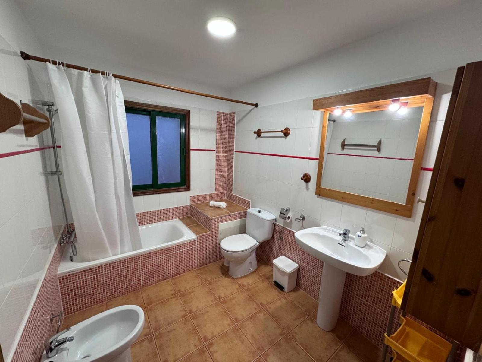 Ferienwohnung Vivienda En El Centro De La Isla 2Hab Con Terraza Valverde  Exterior foto